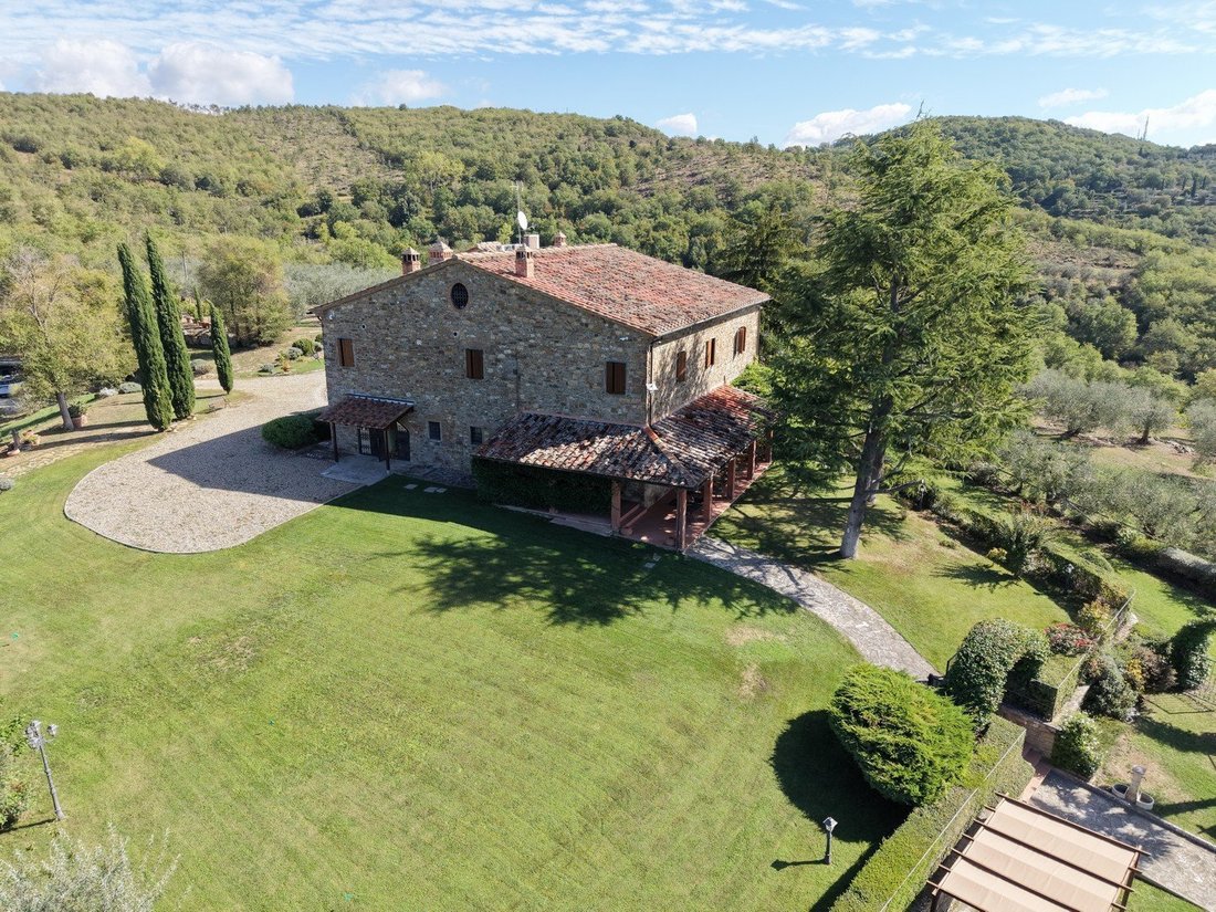 Villa in Civitella In Val di Chiana, Tuscany, Italy 3 - 18936666
