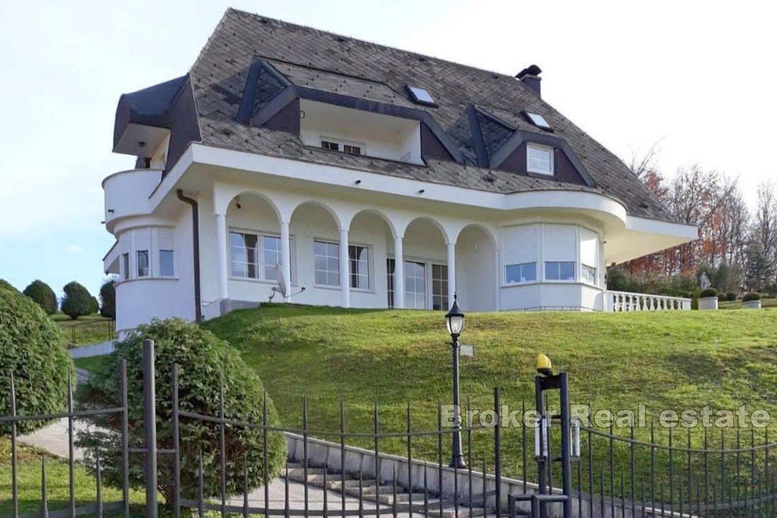 Villa in Gradska cetvrt Zapresic Centar, Zapresic, Zagreb County 1 - 18936796