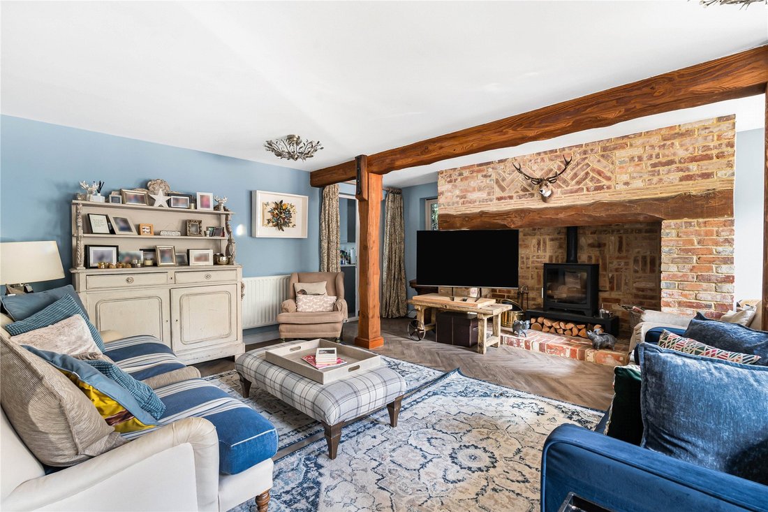 House in Headley Down, England 2 - 18936997