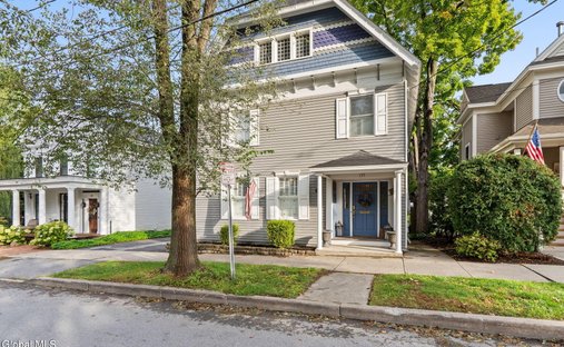 House in Saratoga Springs, New York, United States 1