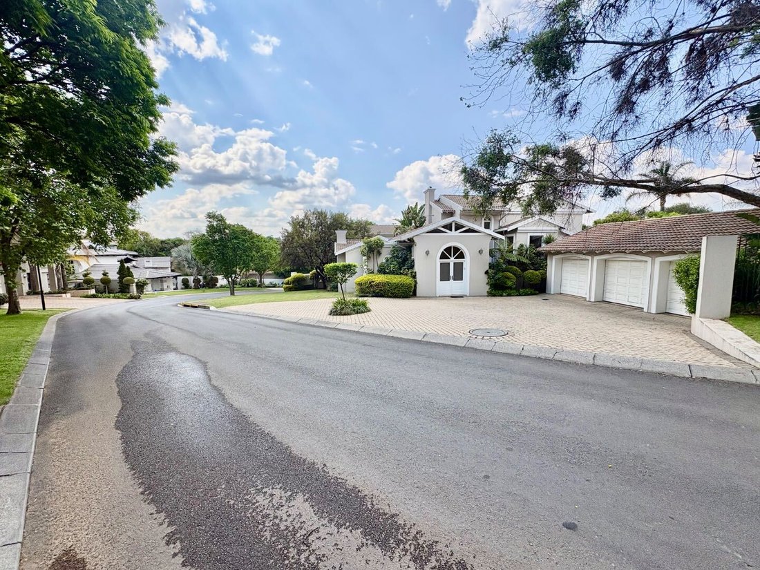 House in Dainfern Valley, Gauteng, South Africa 1 - 18937256