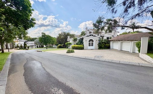 House in Dainfern Valley, Gauteng, South Africa 1