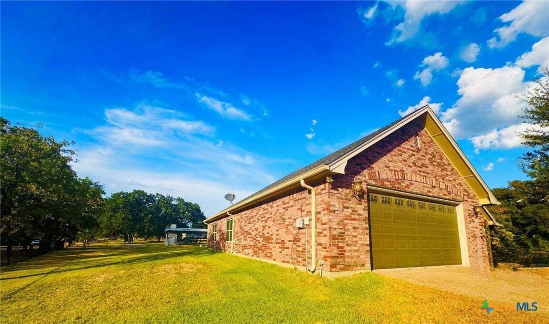 House in The Grove, Texas, United States 3 - 18937012