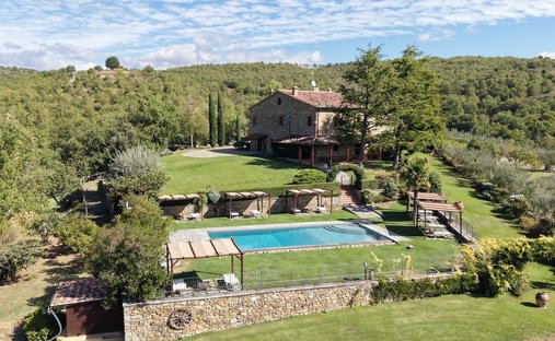 Villa in Civitella In Val di Chiana, Tuscany, Italy 1