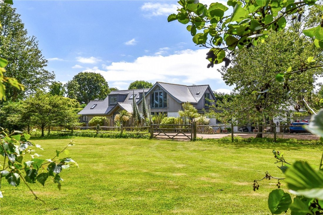 House in Birdham, England 3 - 18936983