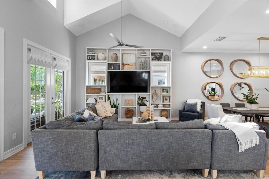 House in Tampa, Florida, United States 5 - 18937045
