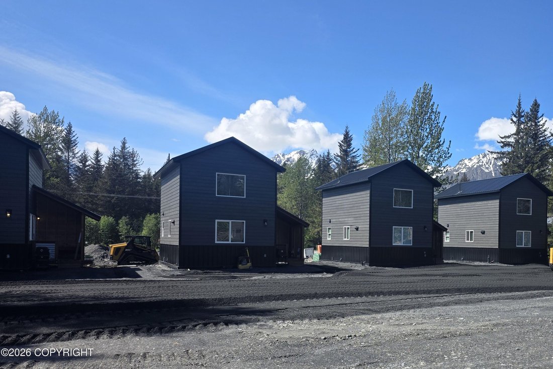 Seward, Alaska, United States 1 - 18936742