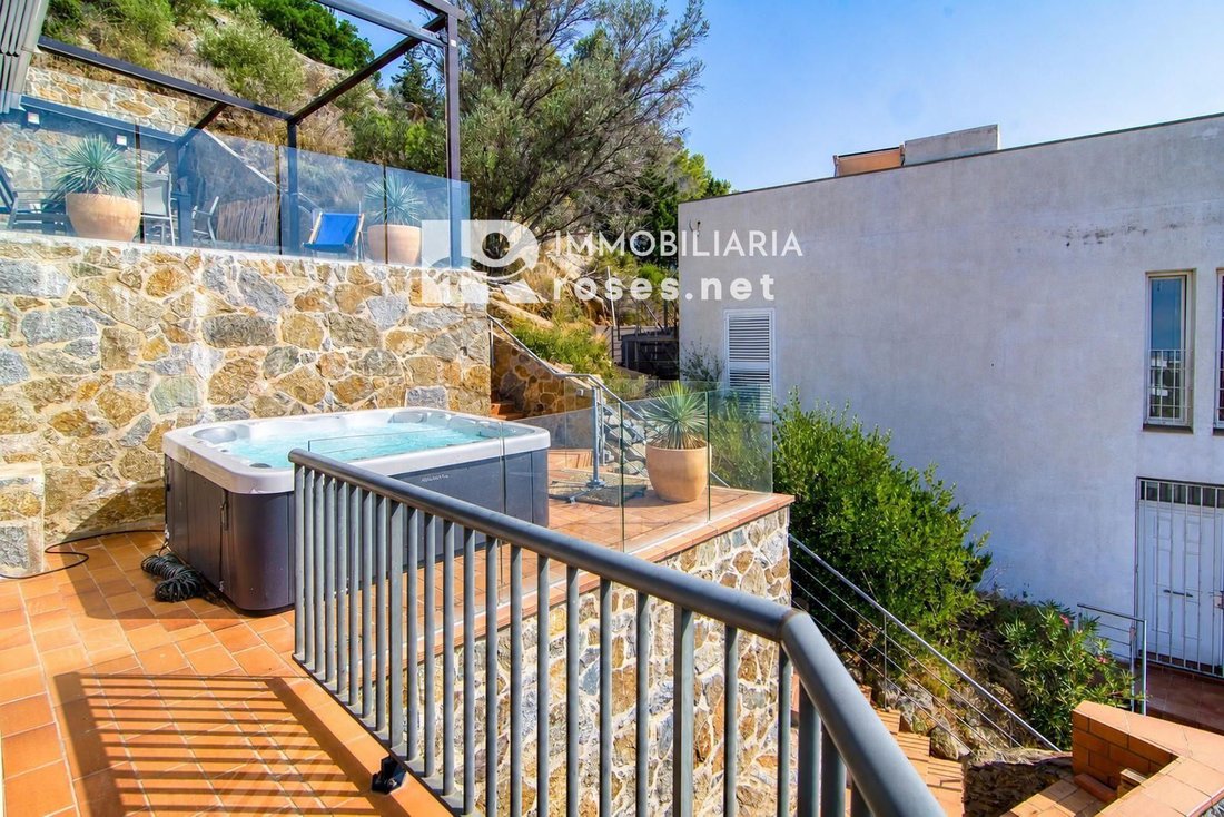 Chalet in Roses, Catalonia, Spain 5 - 18937323