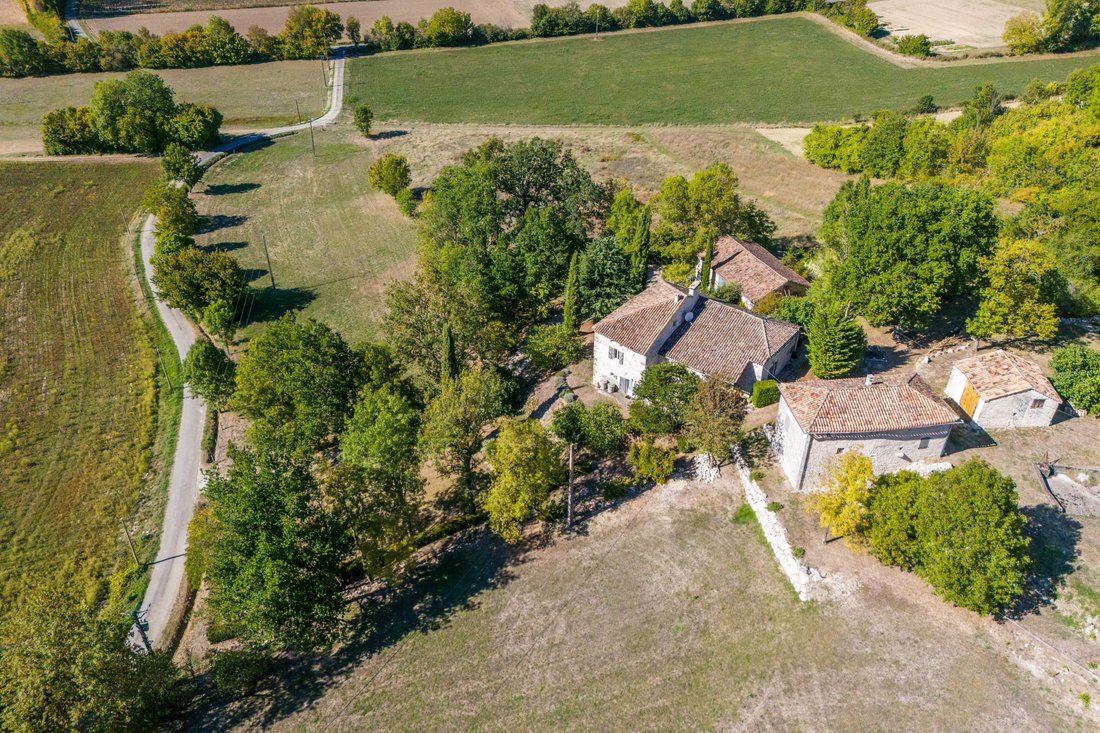 House in Montcuq, Montcuq-en-Quercy-Blanc, France 1 - 18937442
