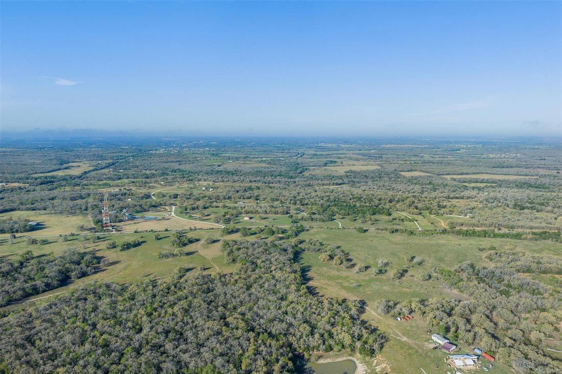 House in Davilla, Texas, United States 5 - 18936933