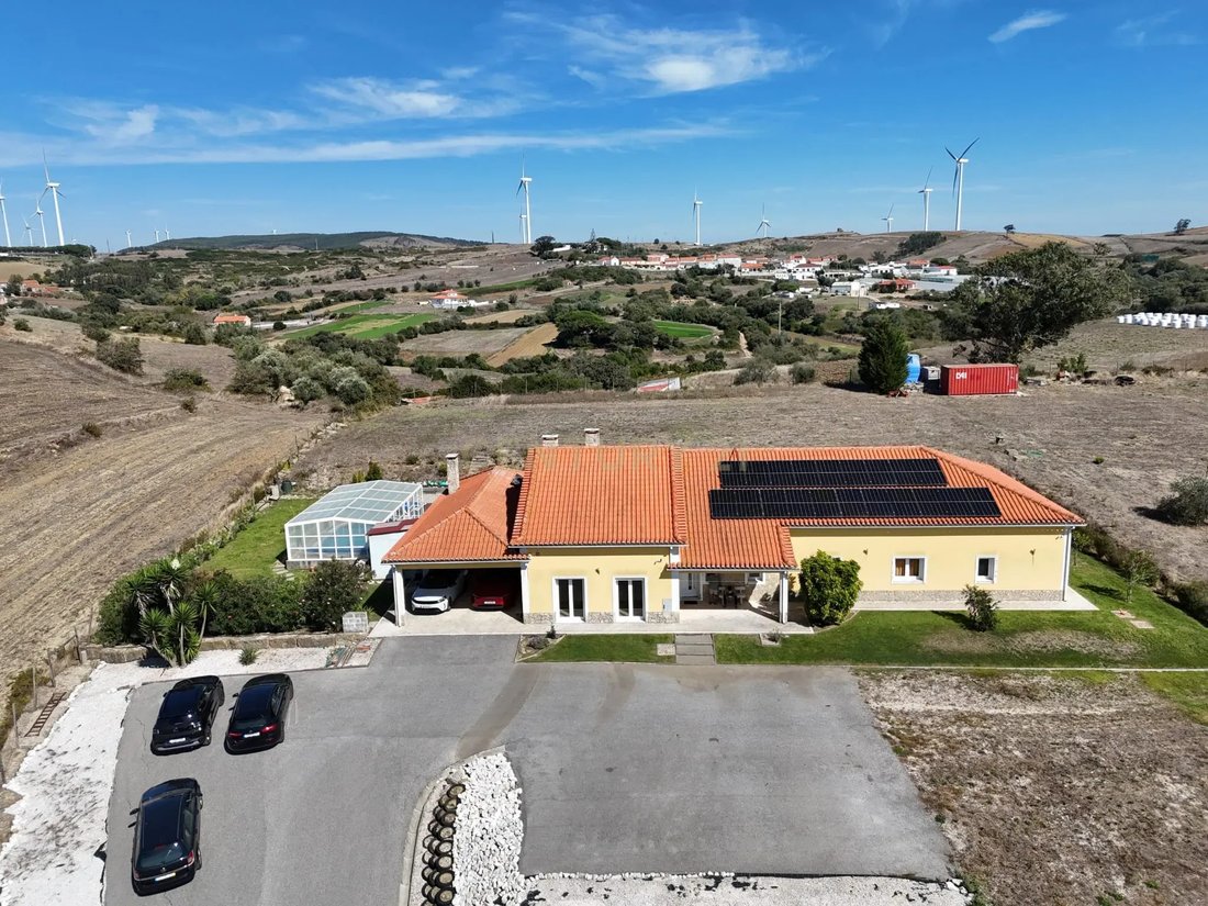 Villa in Sapataria, Lisbon, Portugal 2 - 18937593