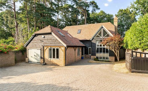 House in Headley Down, England 1