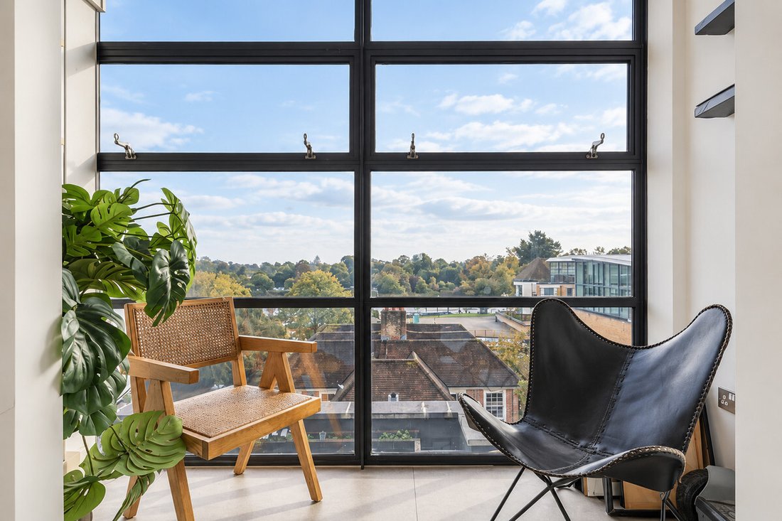 Penthouse in Little Ealing, Hounslow, England 2 - 13430787