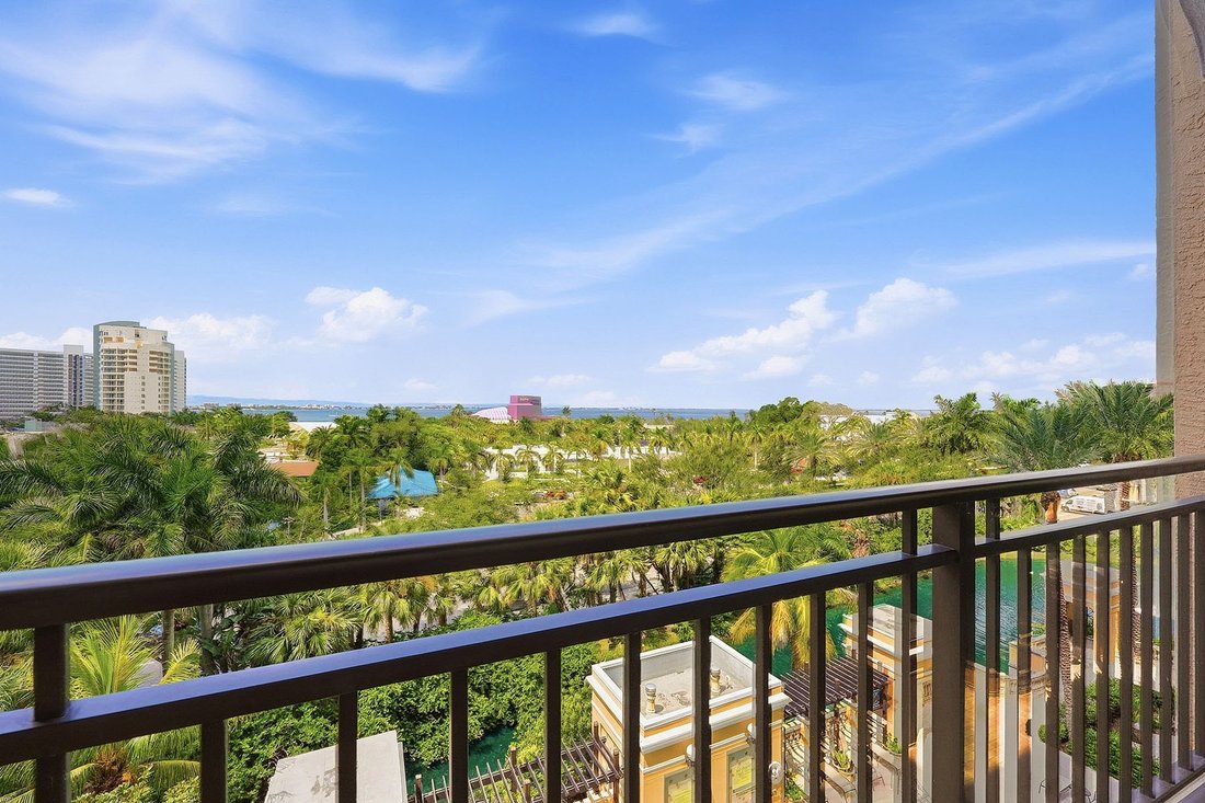 Condo in Sarasota, Florida, United States 1 - 18937270