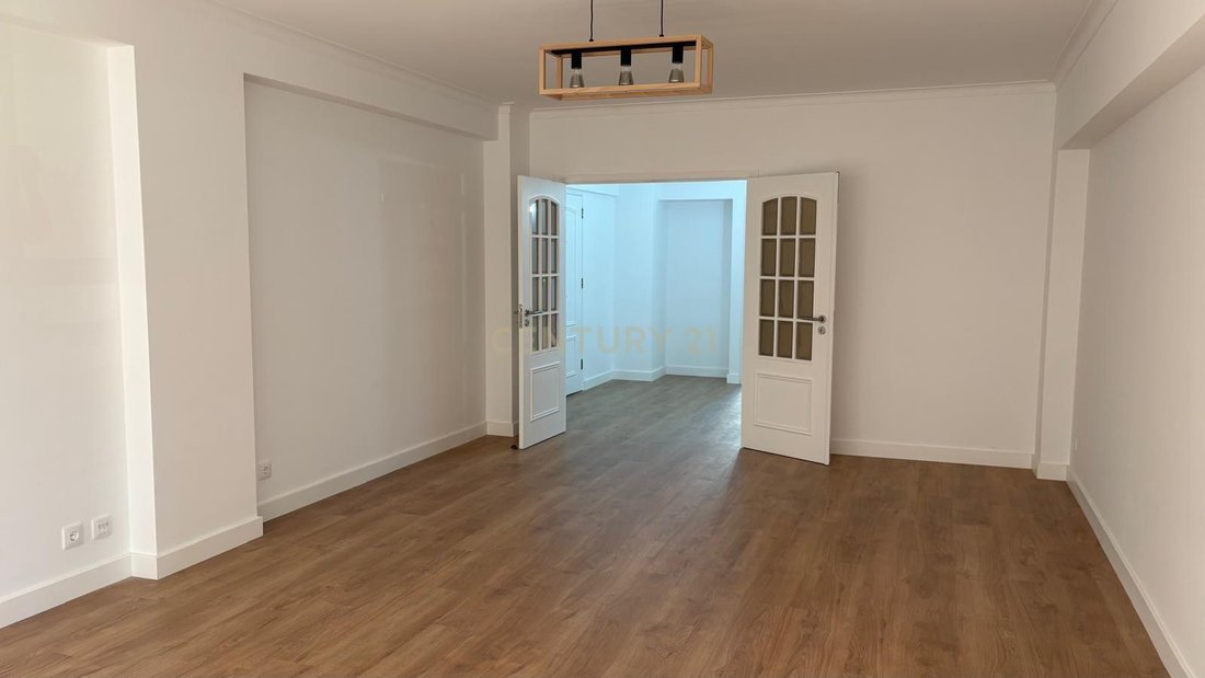 Apartment in Sao Domingos de Benfica, Lisbon, Portugal 3 - 18937569
