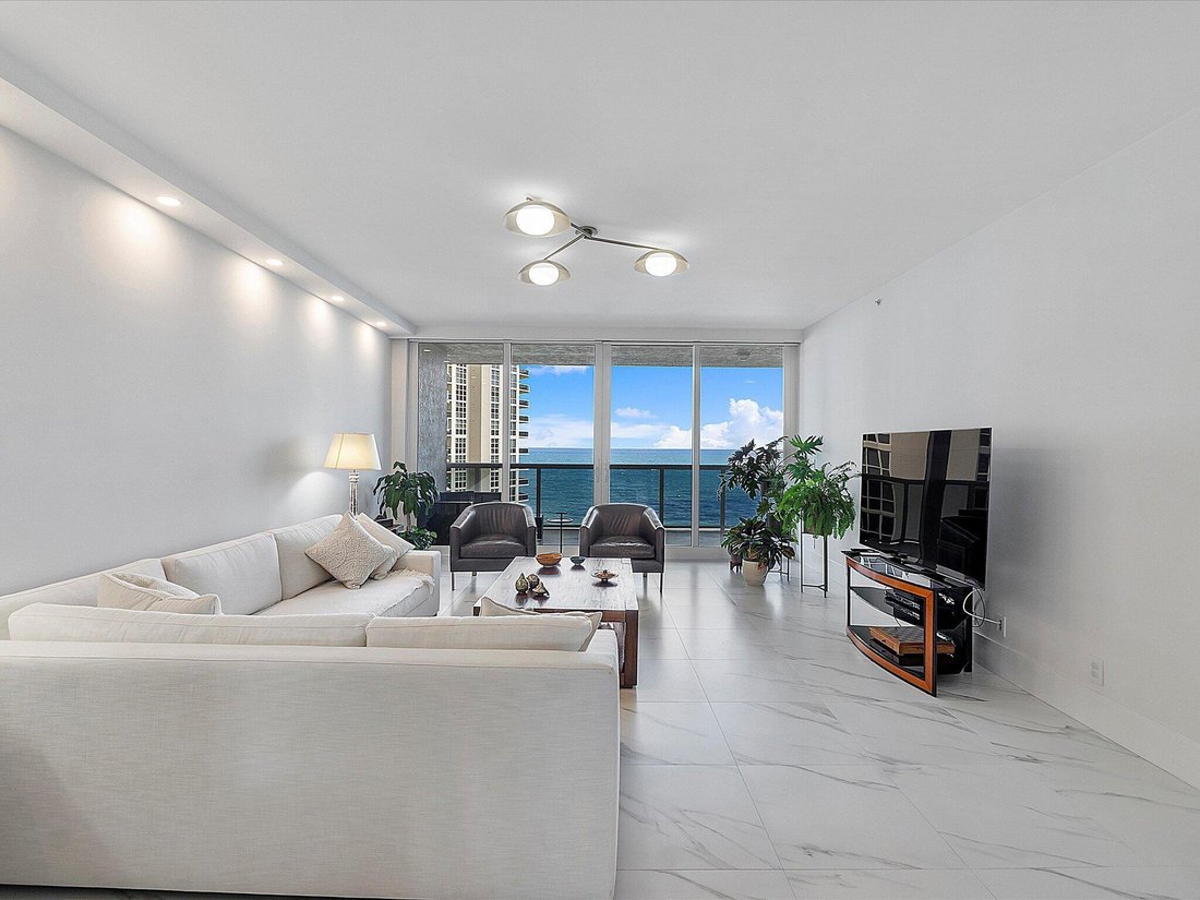 Condo in Fort Lauderdale, Florida, United States 5 - 18937004