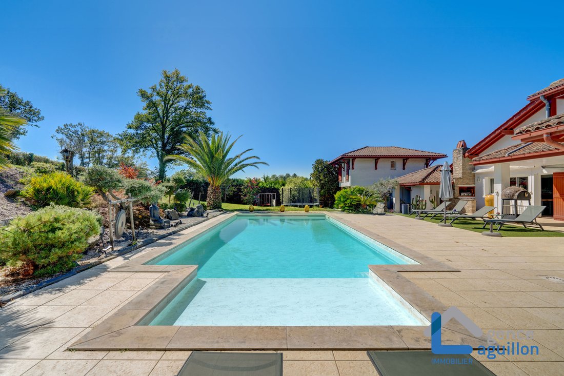 House in Centre Ville, Saint-Jean-de-Luz, France 3 - 18937785