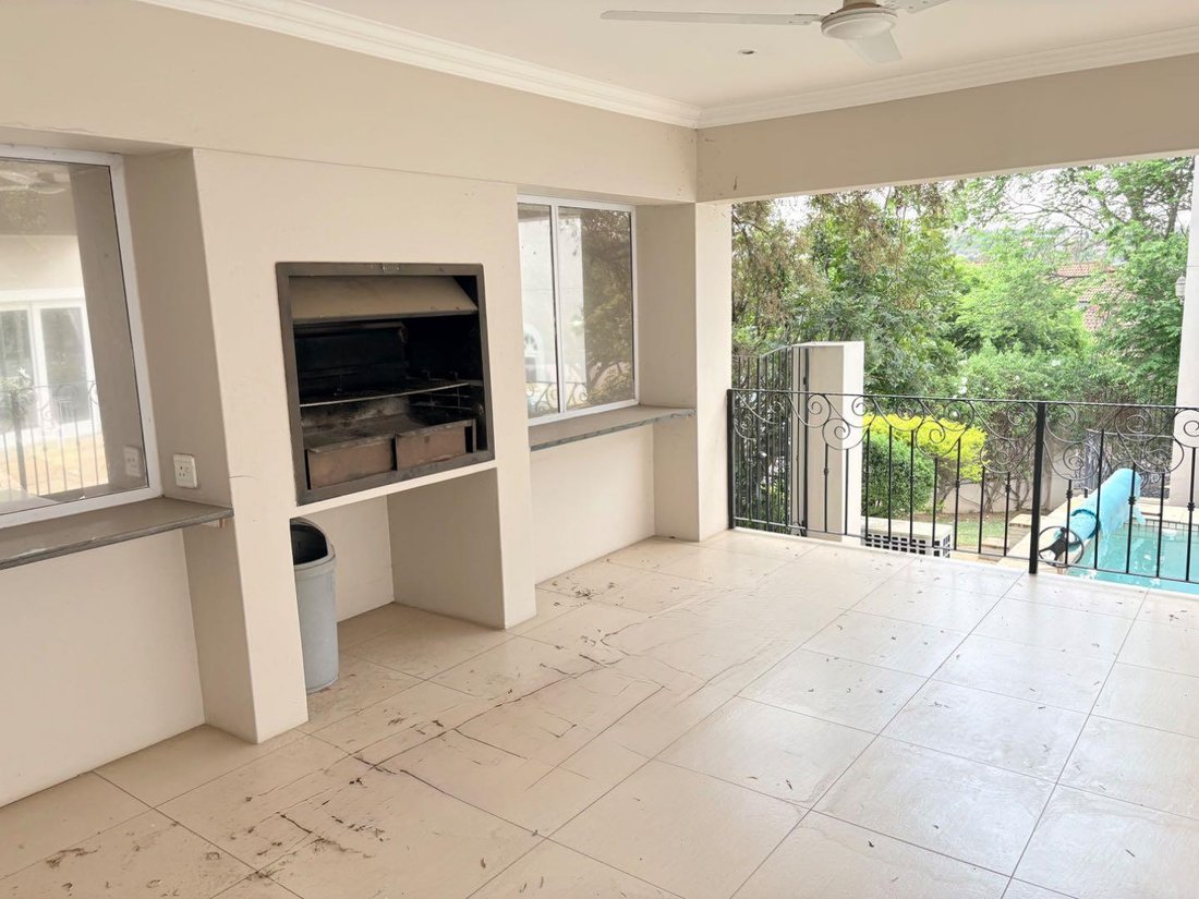 House in Dainfern Valley, Gauteng, South Africa 5 - 18937256