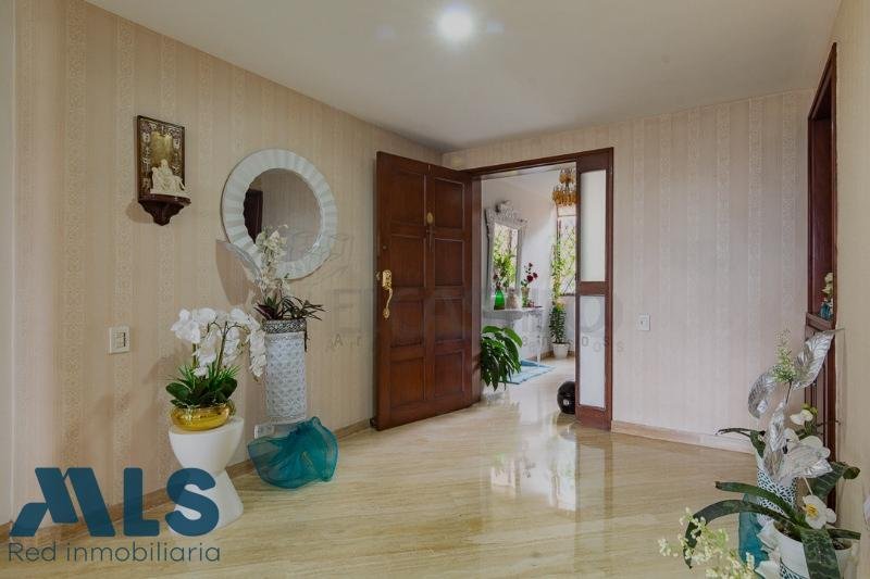Apartment in Medellín, Antioquia, Colombia 2 - 18937459