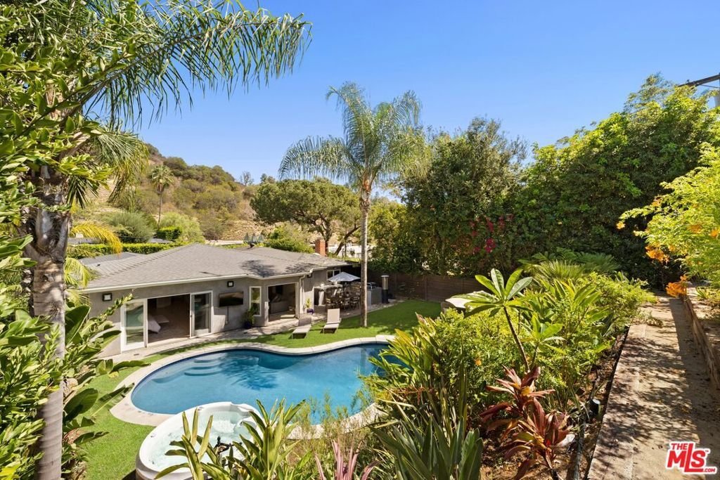 House in Los Angeles, California, United States 1 - 18936765