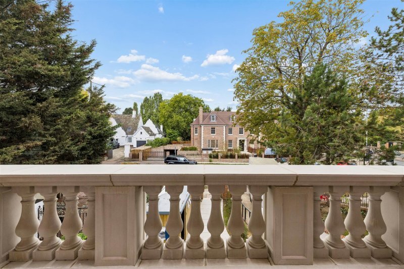 Apartment in Temple Fortune, Barnet, England 4 - 18936991