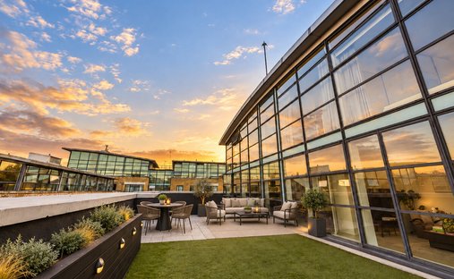 Penthouse in Little Ealing, Hounslow, England 1