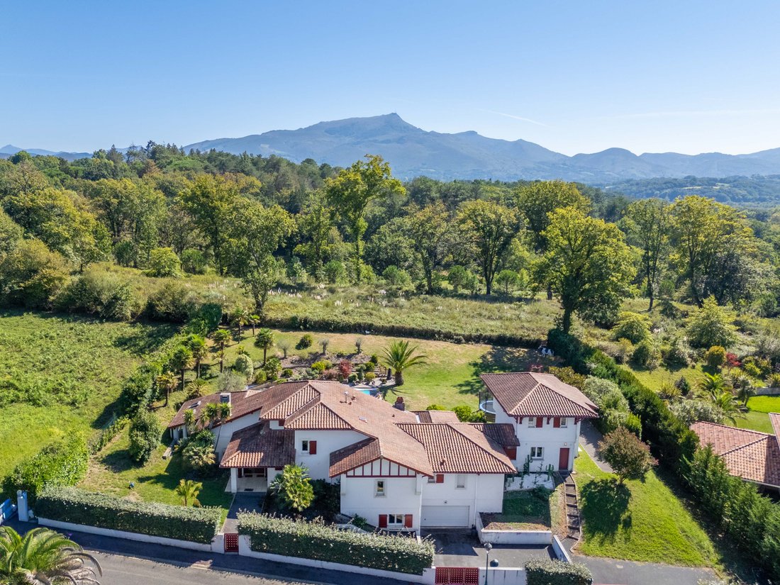 House in Centre Ville, Saint-Jean-de-Luz, France 5 - 18937785