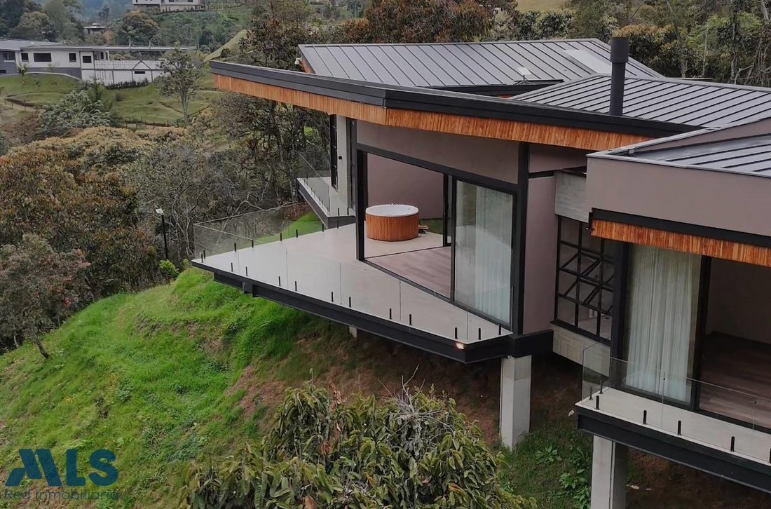 House in La Fe, Antioquia, Colombia 3 - 18937454