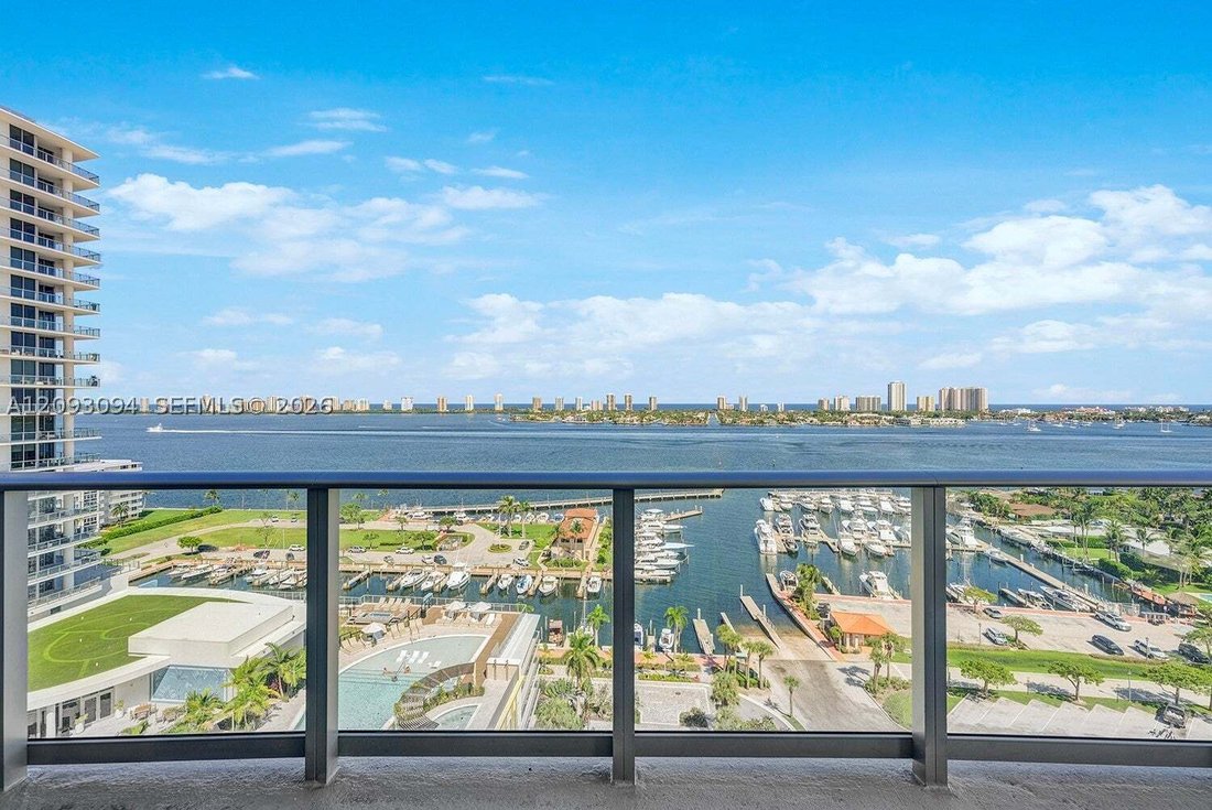 Condo in Lake Park, Florida, United States 3 - 18937030