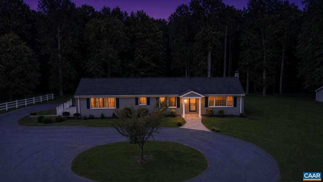 House in Charlottesville, Virginia, United States 4 - 18936686