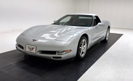 5.7L LS1 V8/T56 6-Speed Manual/Unique Color Combo/Well Kept/3.42 Limited Slip in Morgantown, United States 1
