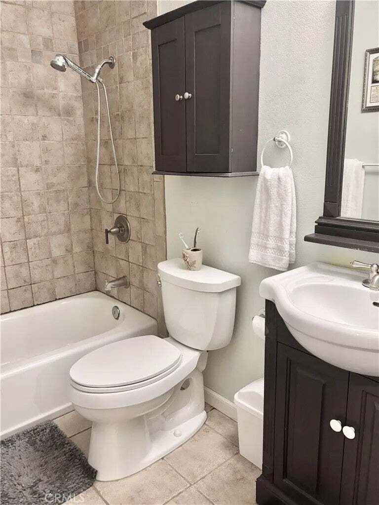 Garden Grove, California, United States 5 - 18937223