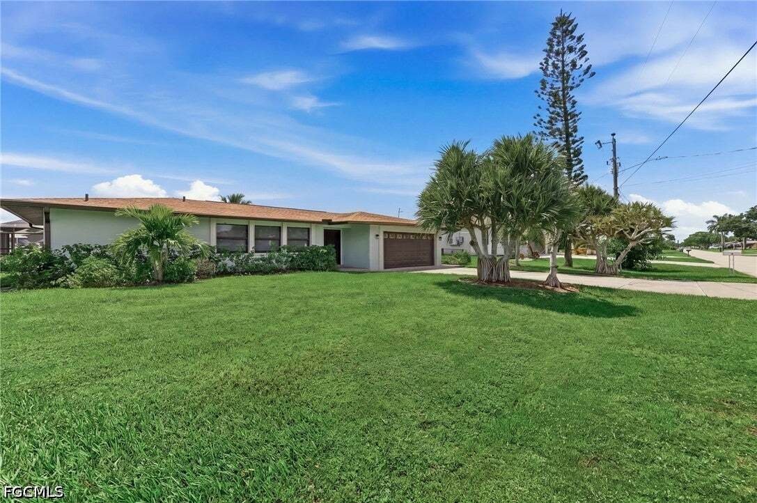 House in Cape Coral, Florida, United States 2 - 18936730