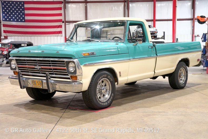 Pickup in Grand Rapids, United States 1 - 18937322