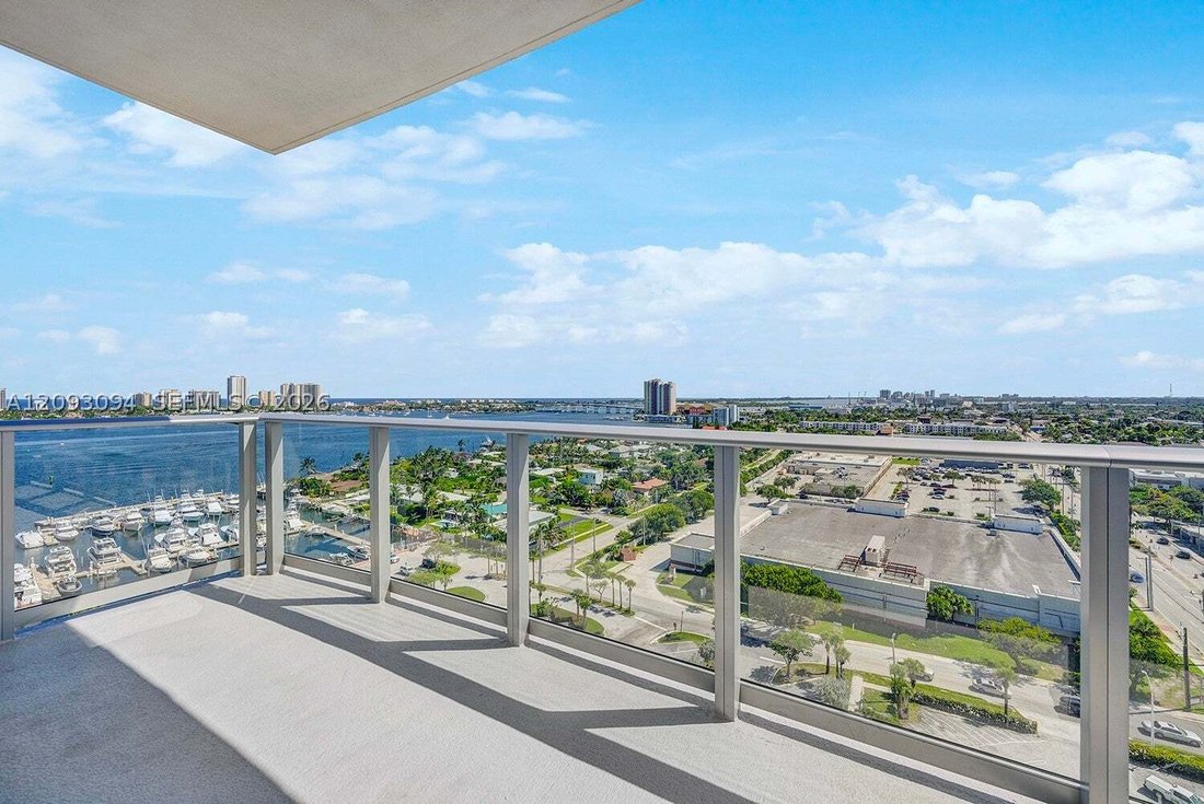 Condo in Lake Park, Florida, United States 2 - 18937030