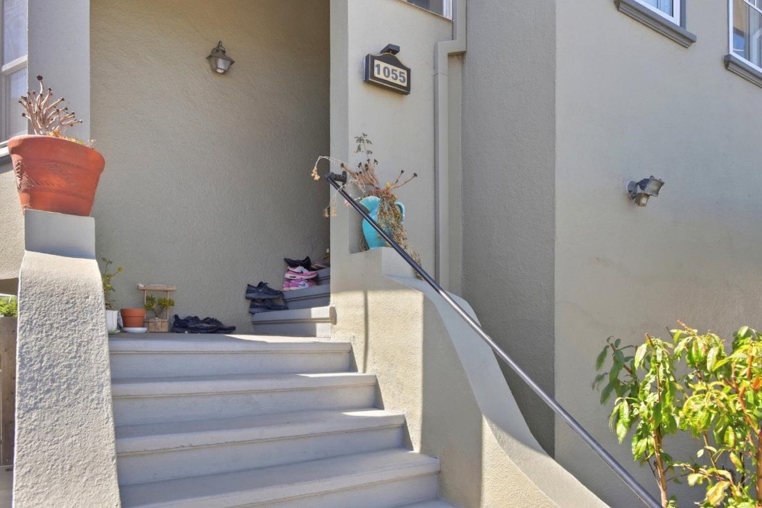 House in San Bruno, California, United States 5 - 18936786