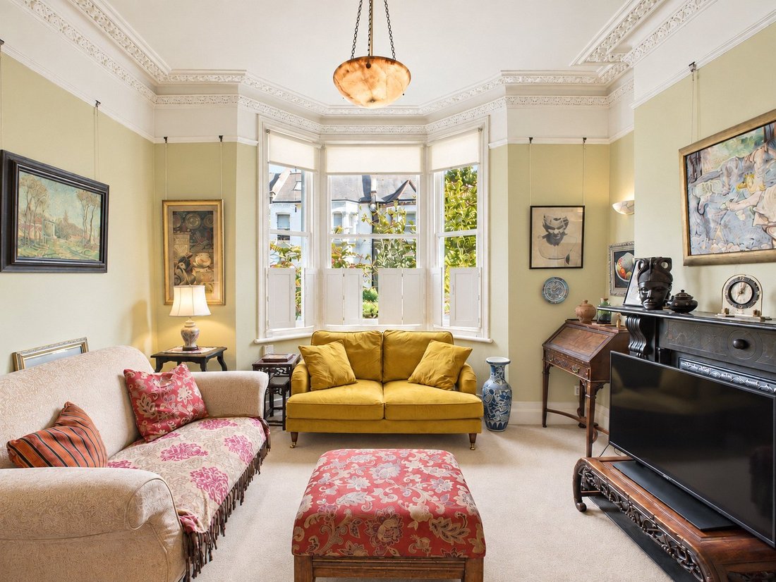 House in West Hampstead, Camden, England 2 - 18937225