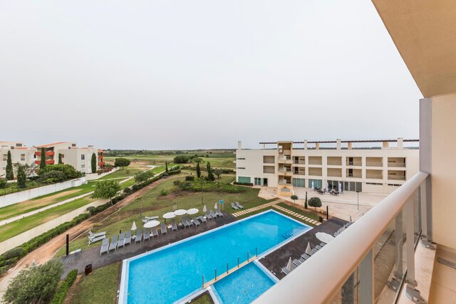 Apartment in Quarteira, Algarve, Portugal 1 - 18937304