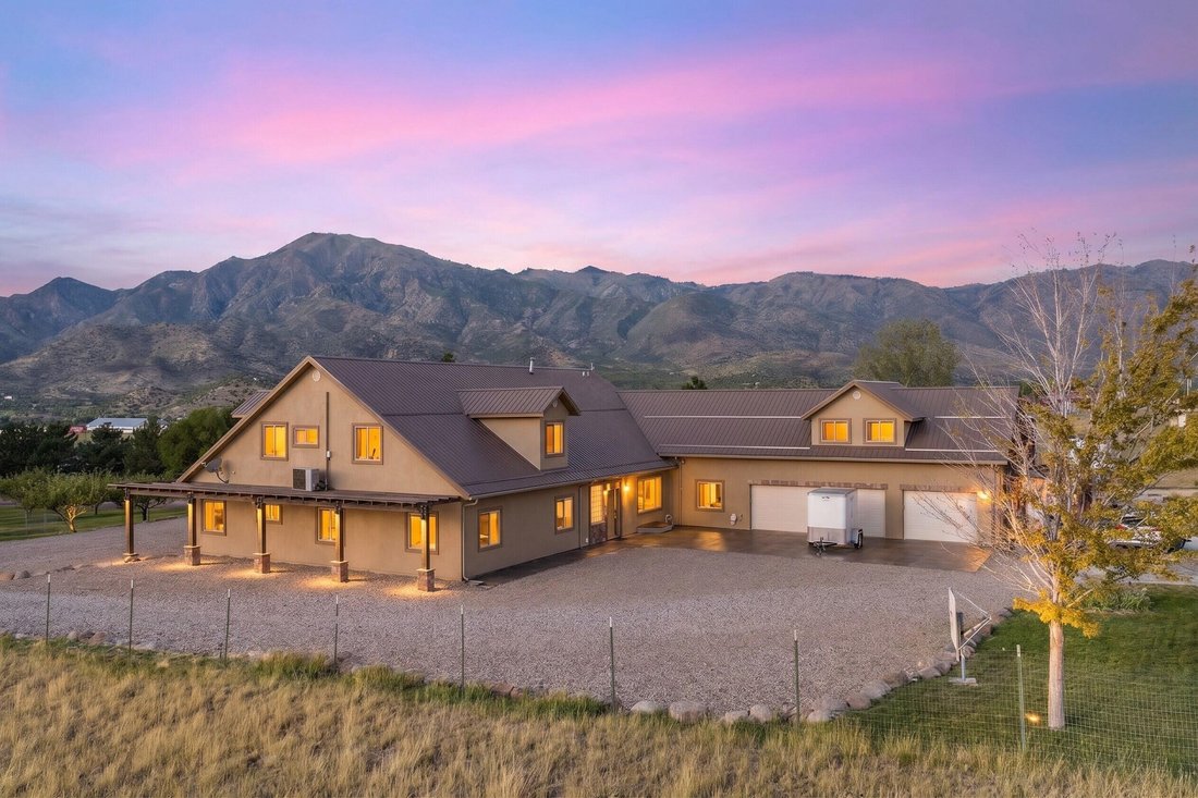 House in New Harmony, Utah, United States 3 - 18794525