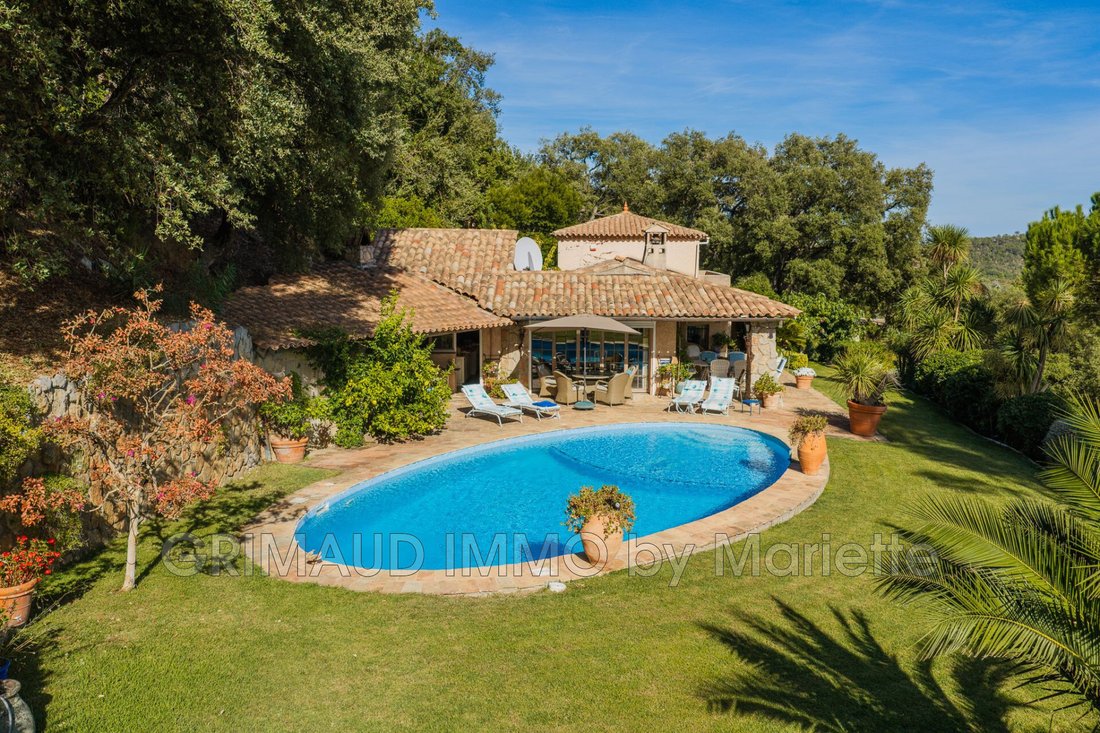 Villa in La Garde-Freinet, Provence-Alpes-Côte d'Azur, France 2 - 12480388