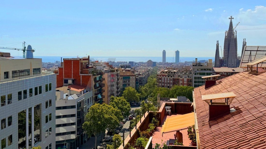 Apartment in Eixample, Barcelona, Spain 3 - 18937345