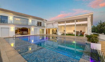 Villa in Guadalmina Alta, San Pedro de Alcantara, Spain 1