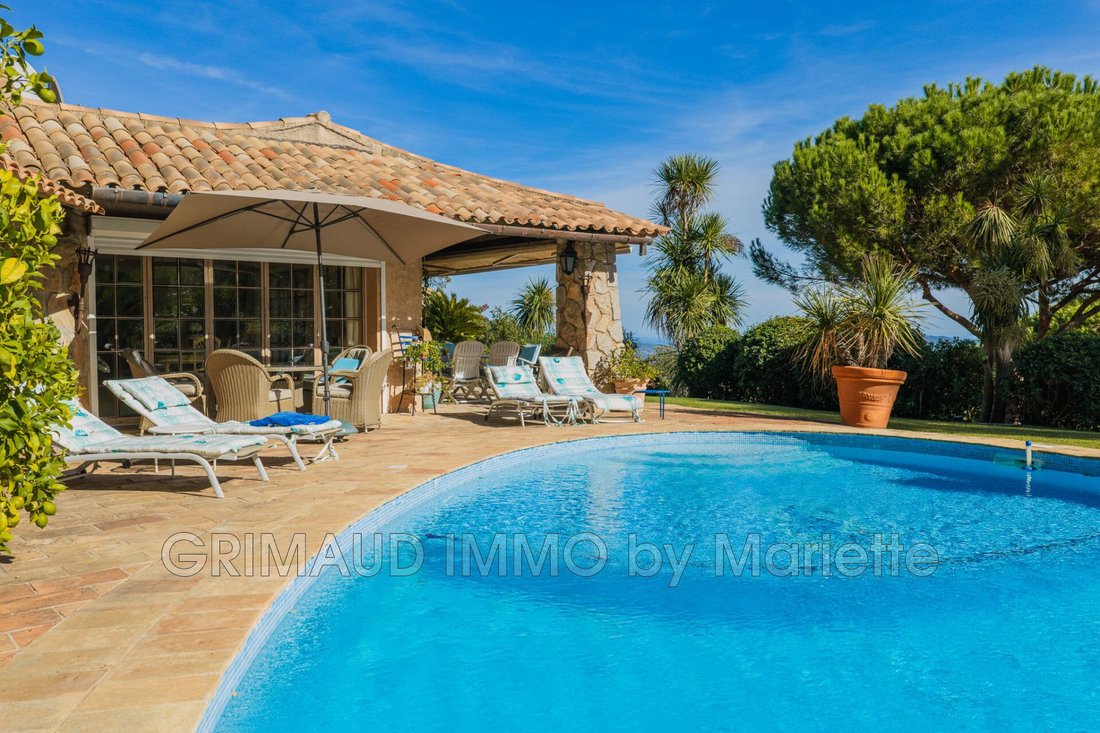 Villa in La Garde-Freinet, Provence-Alpes-Côte d'Azur, France 3 - 12480388