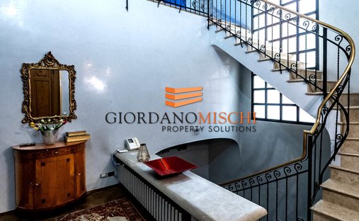Apartment in Centro Storico, Bologna, Italy 1