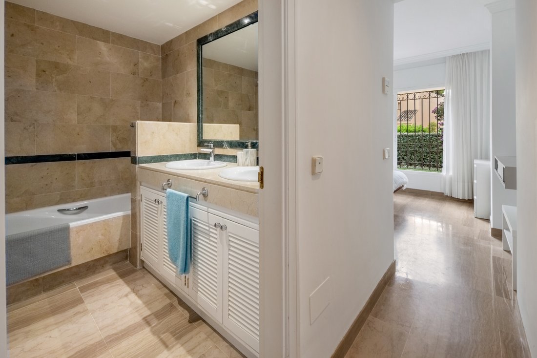 Apartment in Elviria-Cabopino, Marbella, Spain 5 - 18938106