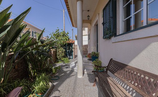 Villa in Pontinha e Famoes, Lisbon, Portugal 1