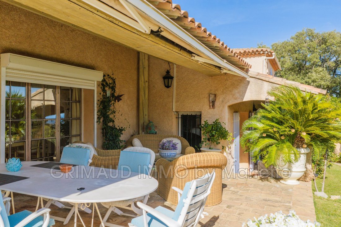Villa in La Garde-Freinet, Provence-Alpes-Côte d'Azur, France 4 - 12480388