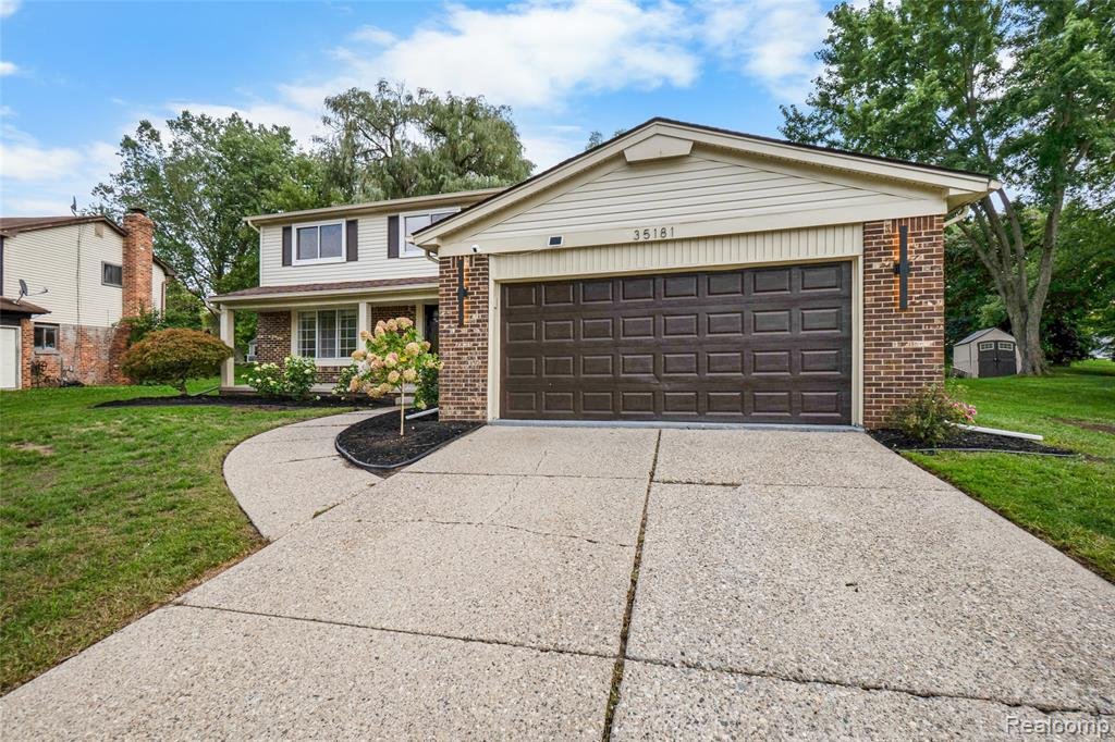 House in Farmington Hills, Michigan, United States 3 - 18937145