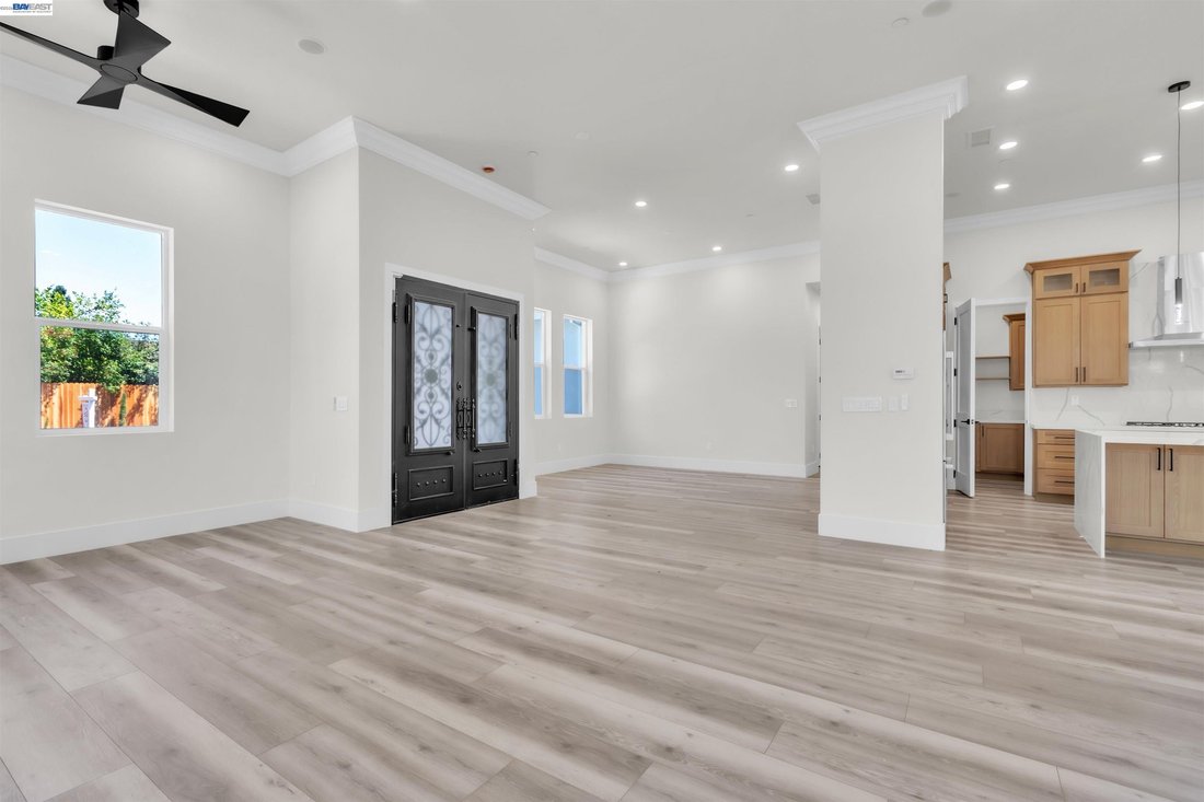 House in Carmichael, California, United States 5 - 18937128