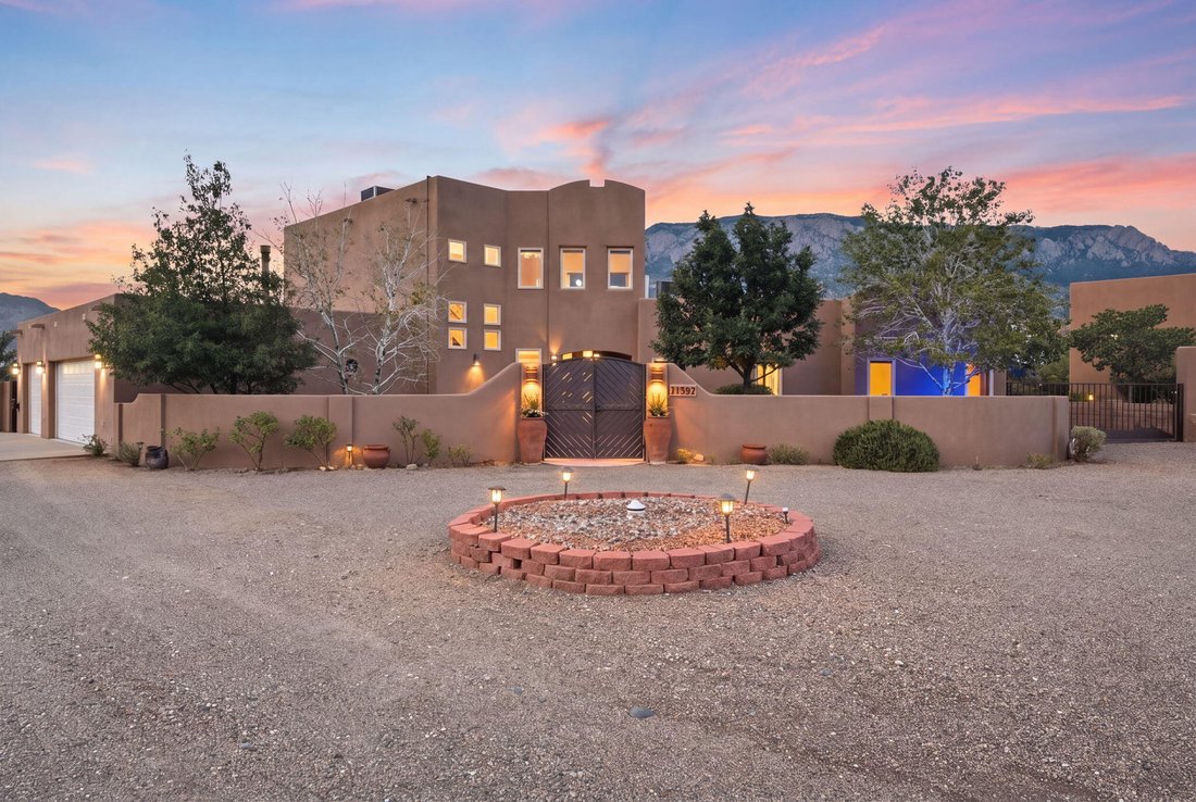 House in Albuquerque, New Mexico, United States 1 - 18937114